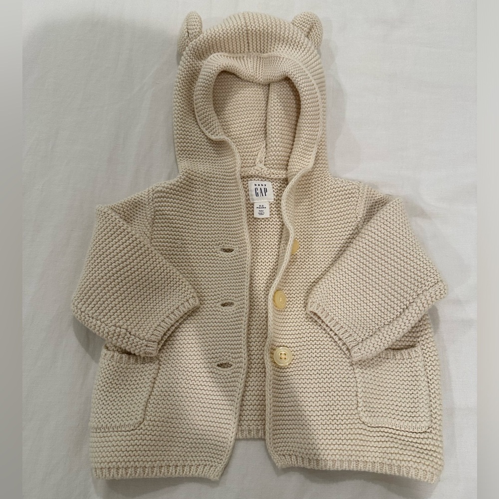 Gap Kids off-white sweater